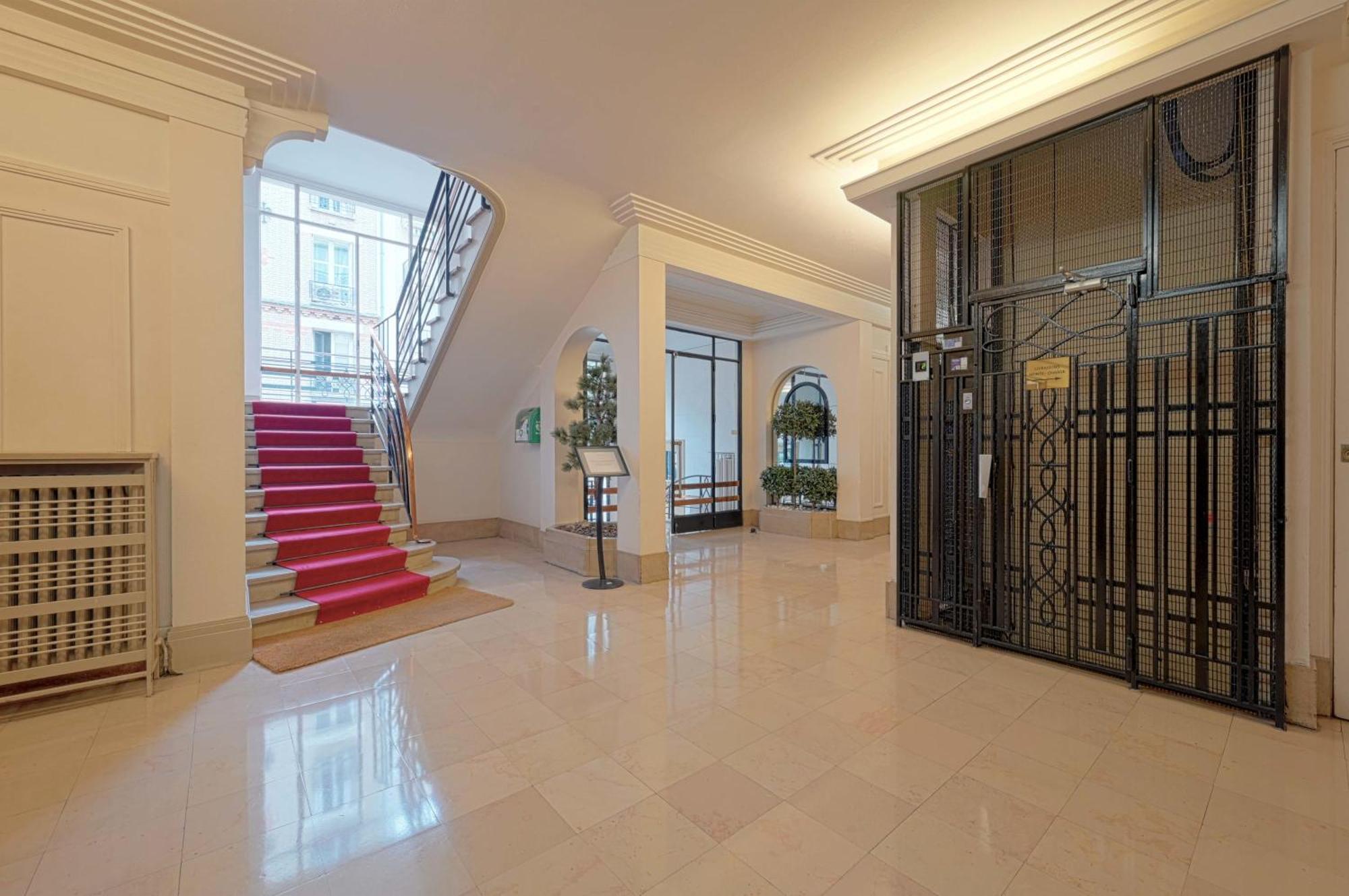 Cosy Appartement Neuilly Sur Seine Luaran gambar
